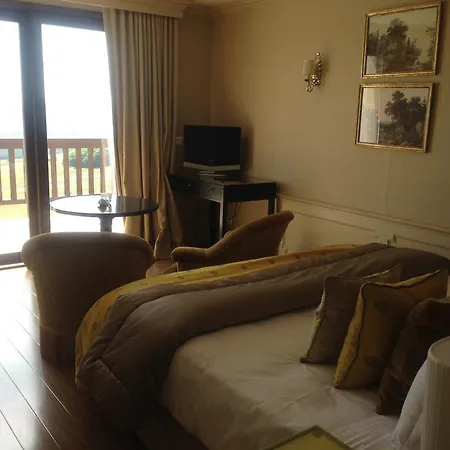 Hotel Le Royal Champagne 5*
