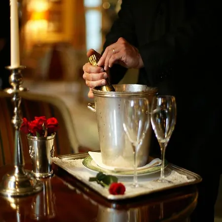 Hotel Le Royal Champagne
